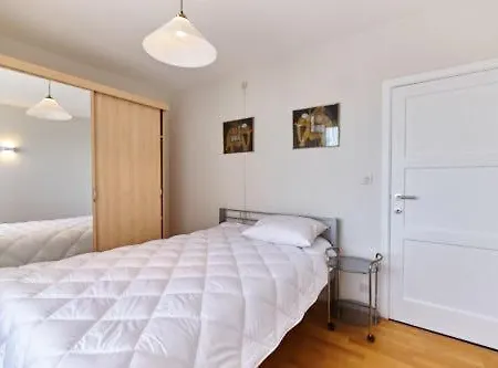 Paris 9d 115 * أوستيند